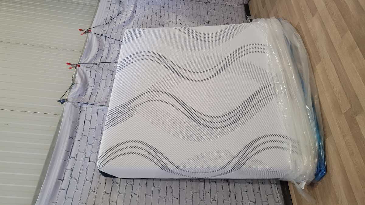 Tempur-Pedic Sense Firm 11 Inch Mattress - King - Gallery Image 5